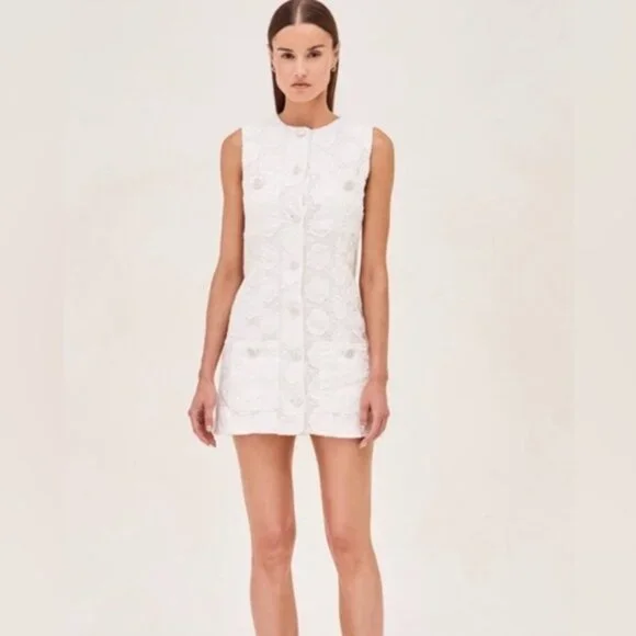 Alexis Layla Sleeveless Lace Mini Dress - Picture 4 of 9